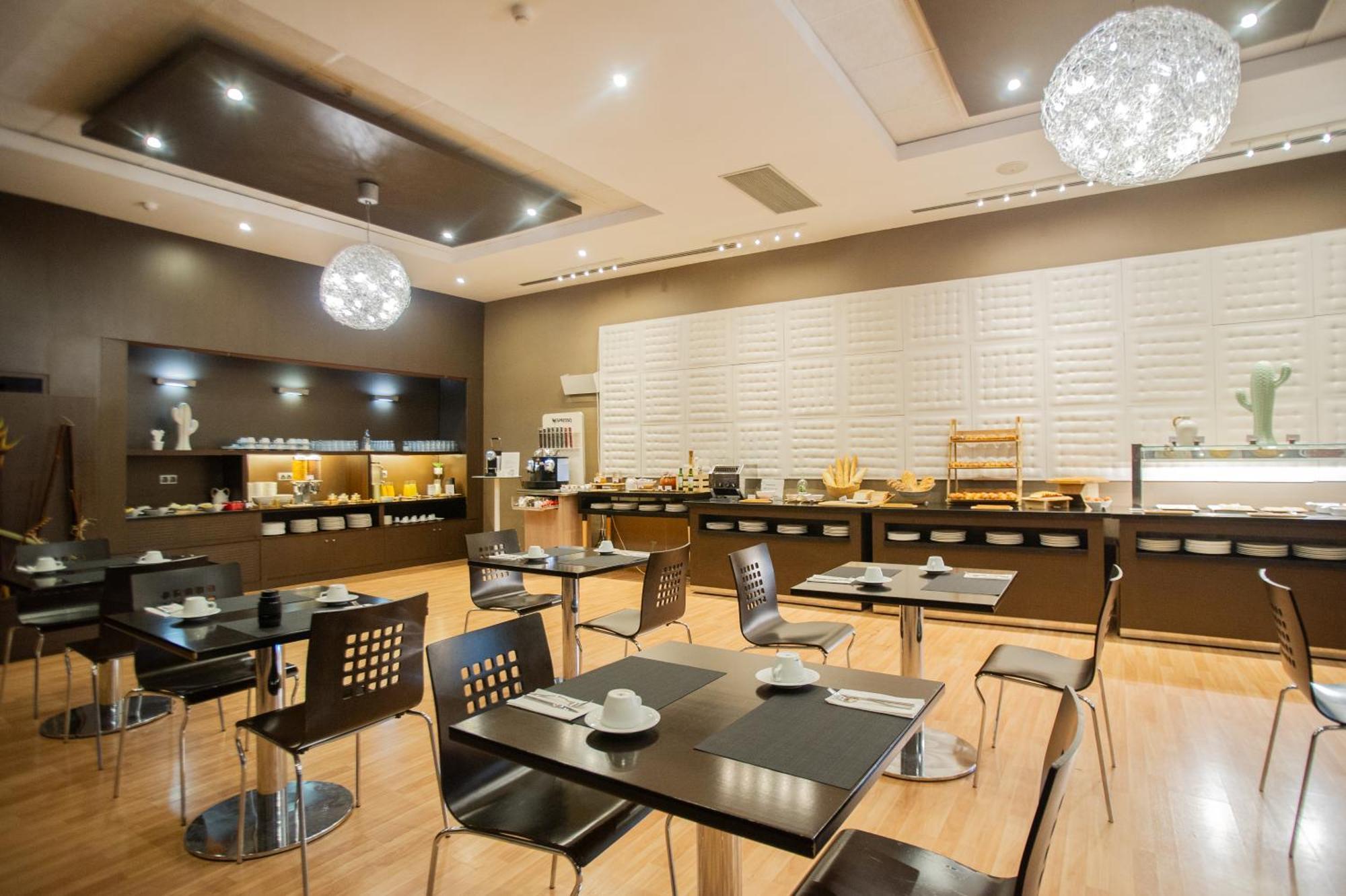פאטרנה Azz Valencia Congress Hotel & Spa מראה חיצוני תמונה