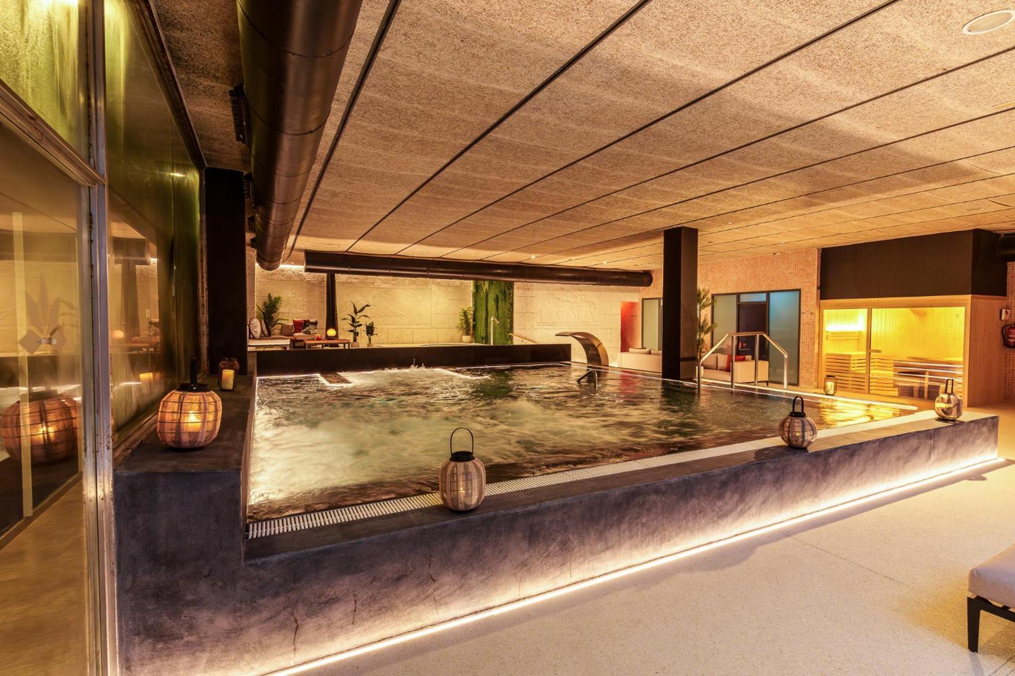 פאטרנה Azz Valencia Congress Hotel & Spa מראה חיצוני תמונה